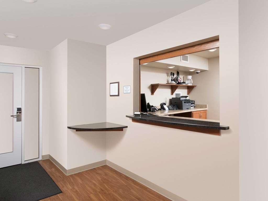 Extended Stay America Select Suites - Fayetteville - Cliffdale Beltér fotó
